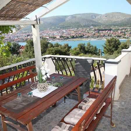 Apartment Poseidon Трогир Екстериор снимка