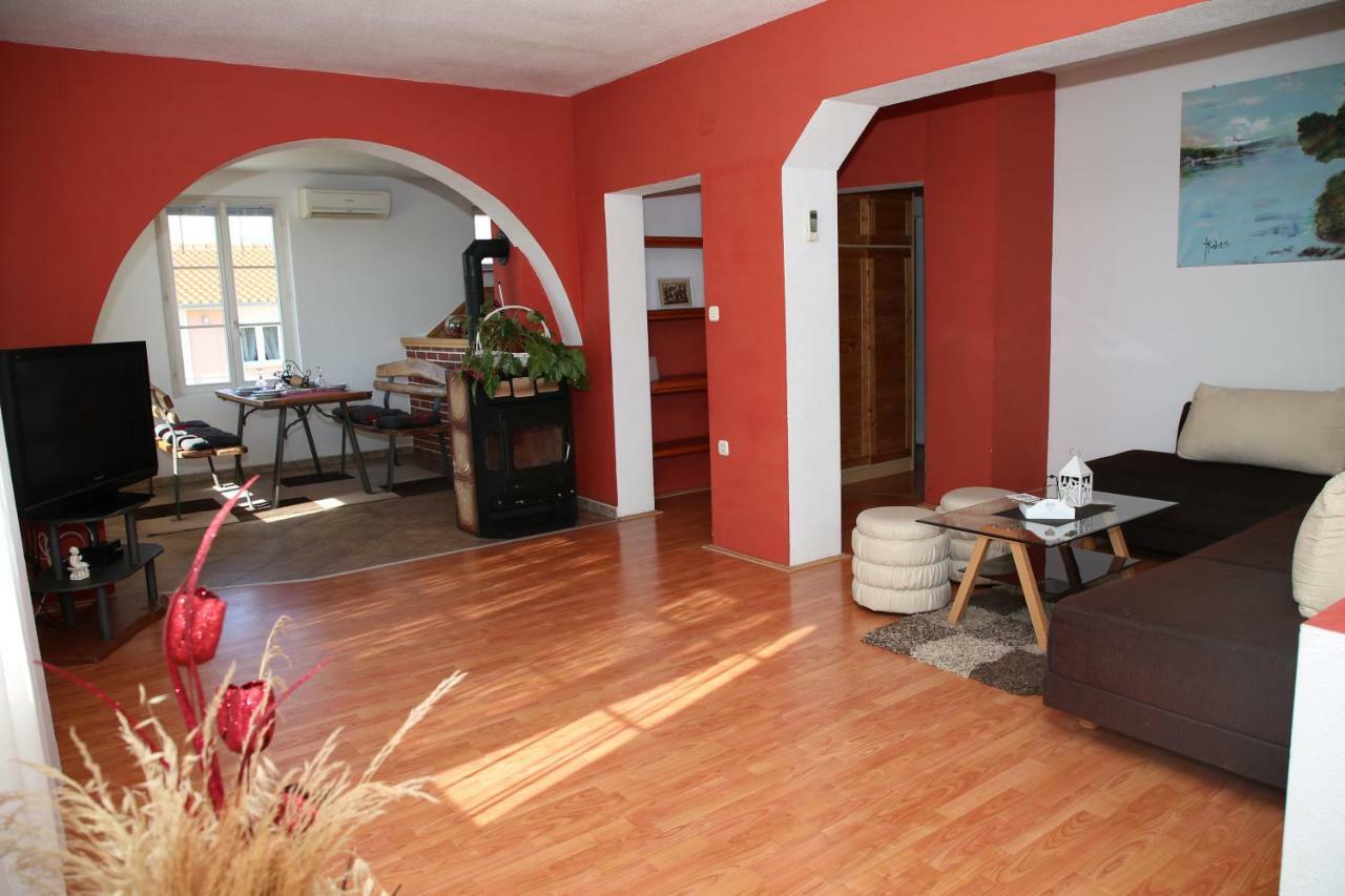 Apartment Poseidon Трогир Екстериор снимка