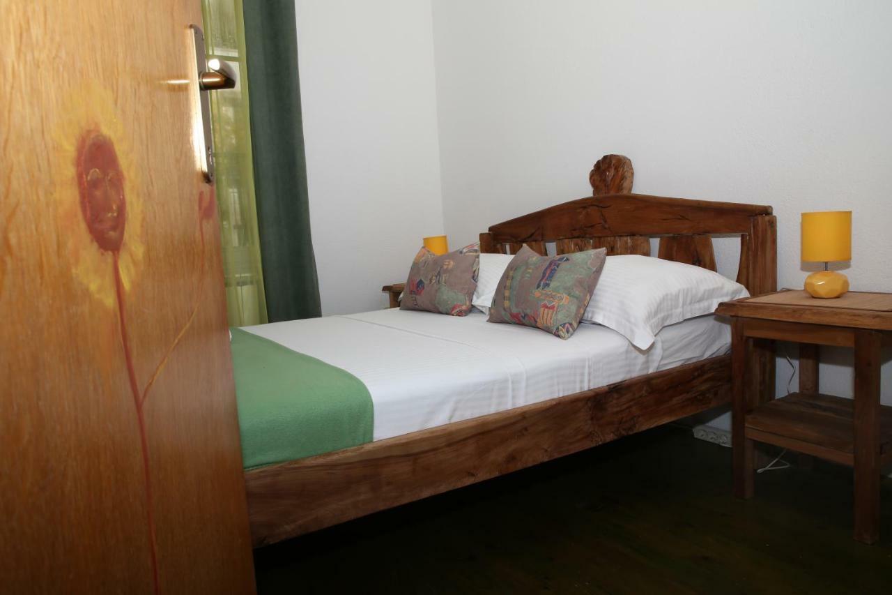 Apartment Poseidon Трогир Екстериор снимка