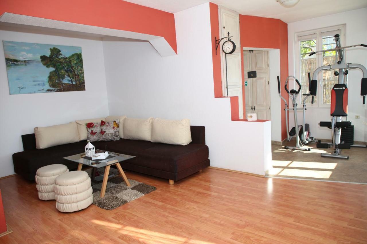 Apartment Poseidon Трогир Екстериор снимка