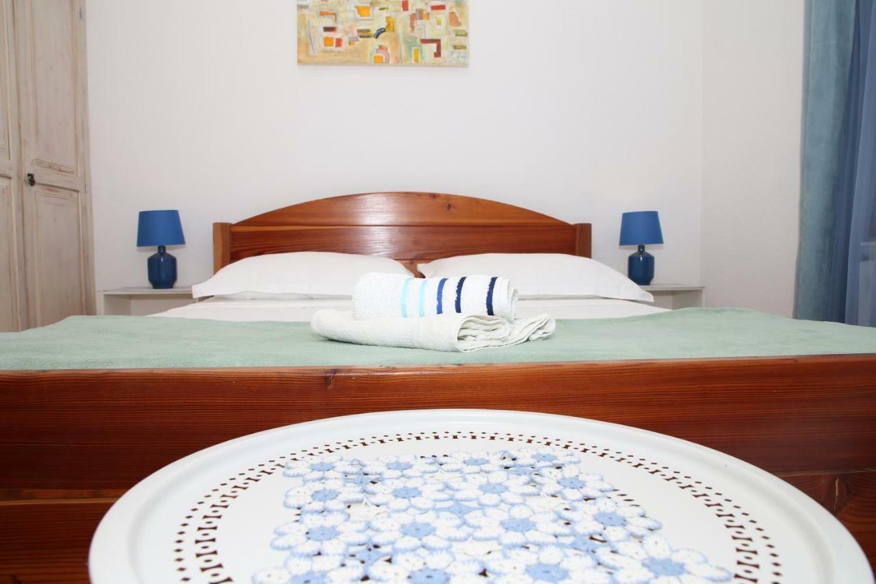 Apartment Poseidon Трогир Екстериор снимка