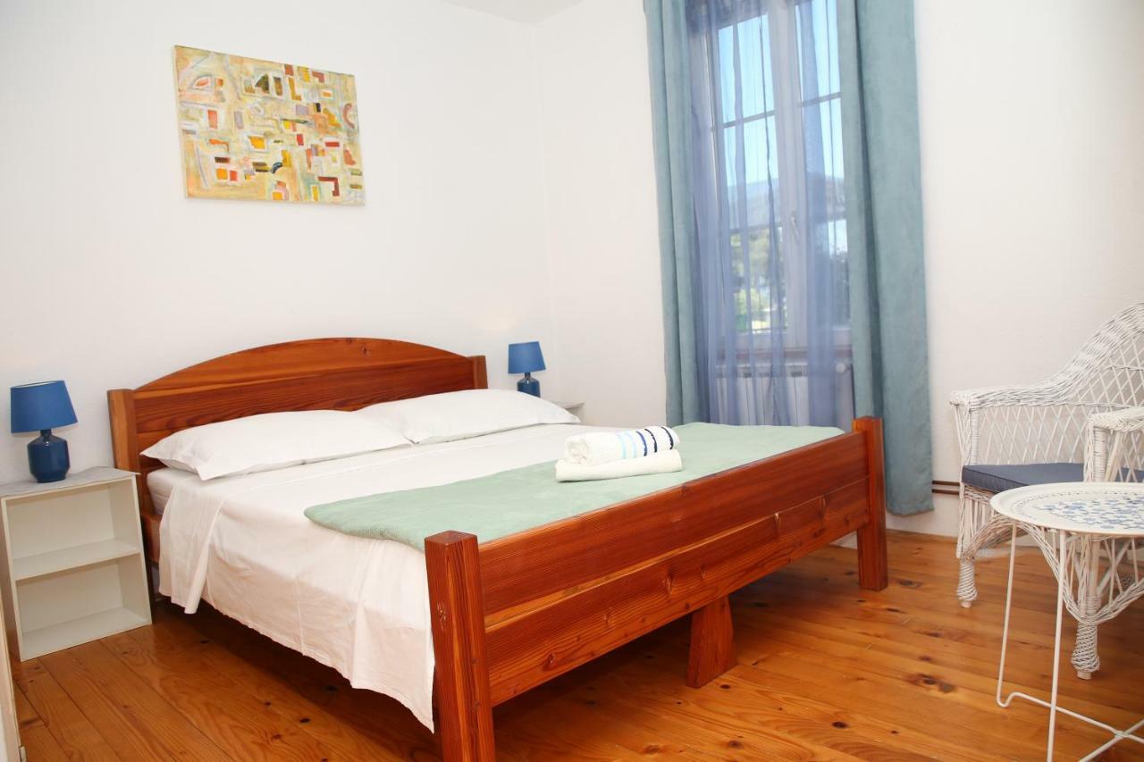 Apartment Poseidon Трогир Екстериор снимка